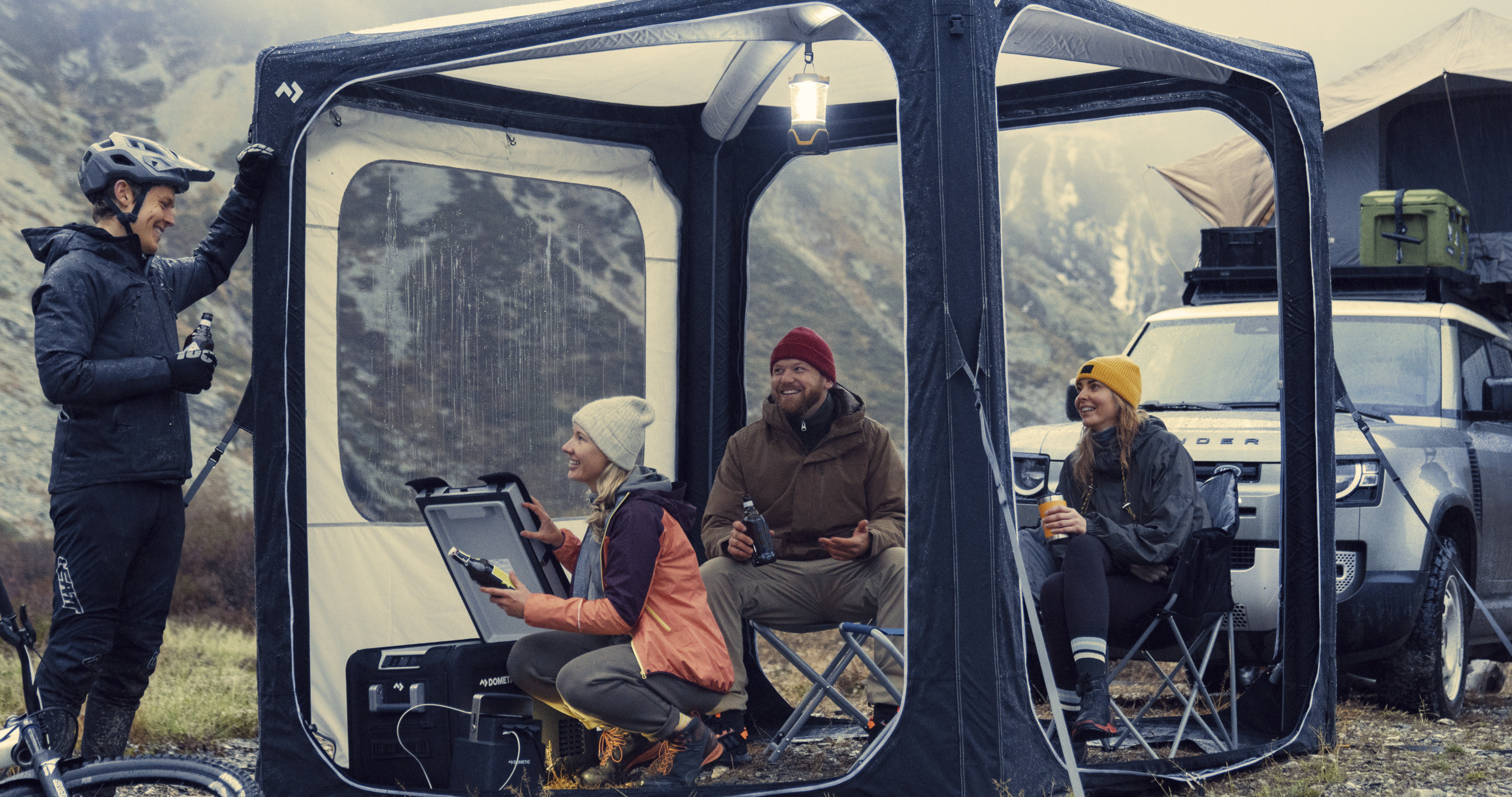 Dometic HUB activity shelter upgraded for less weight and recycled material